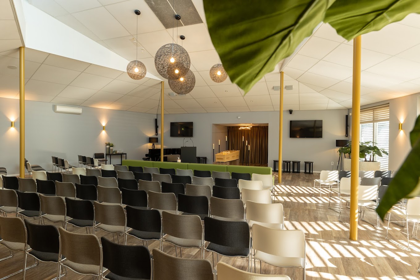 Aula van crematorium Noorderveld in Nieuwegein