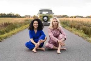 Voorstelling Op Rouwtour Ameline Ansu & Wendy Hoogendijk
