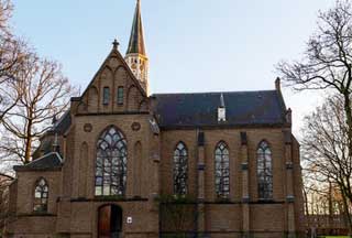 Vooraanzicht-Begraafplaats-en-crematorium-St-Barbara-te-Utrecht